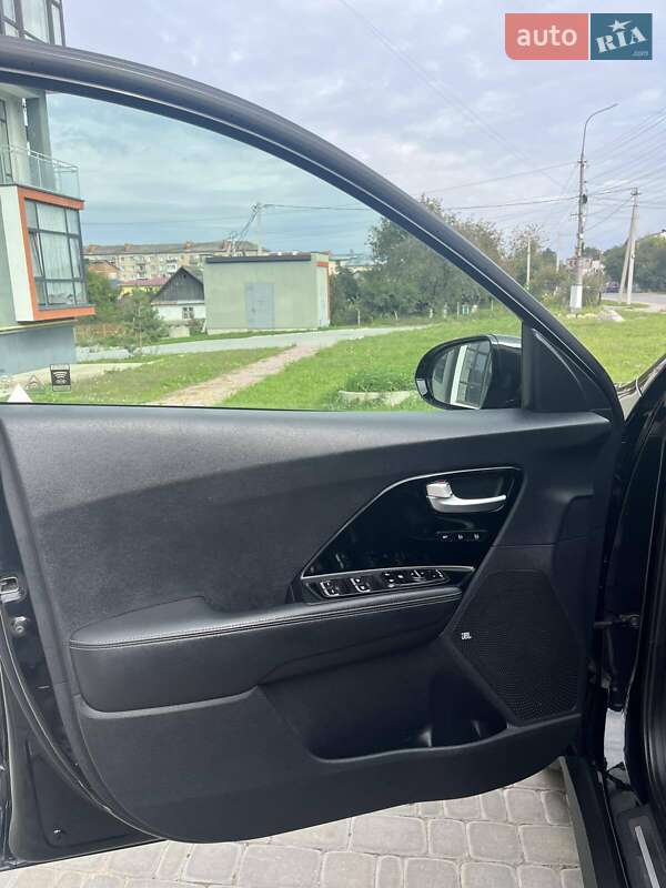 Внедорожник / Кроссовер Kia Niro 2018 в Чорткове фото 12 Внедорожник / Кроссовер Kia Niro 2018 в Чорткове