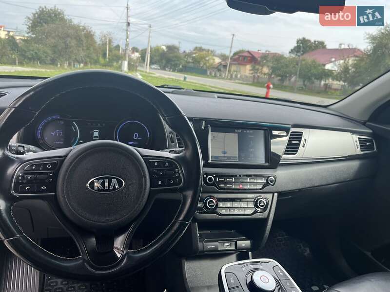 Внедорожник / Кроссовер Kia Niro 2018 в Чорткове фото 28 Внедорожник / Кроссовер Kia Niro 2018 в Чорткове