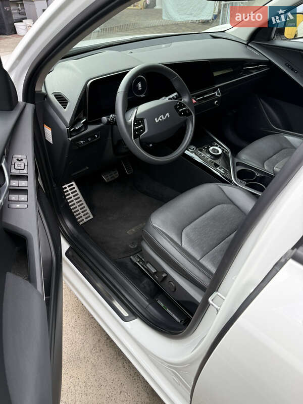 Позашляховик / Кросовер Kia Niro 2022 в Умані