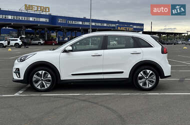 Внедорожник / Кроссовер Kia Niro 2022 в 