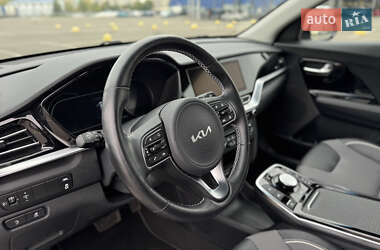 Внедорожник / Кроссовер Kia Niro 2022 в 