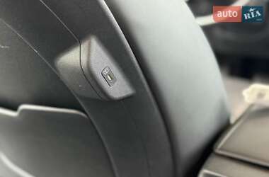 Внедорожник / Кроссовер Kia Niro 2023 в 
