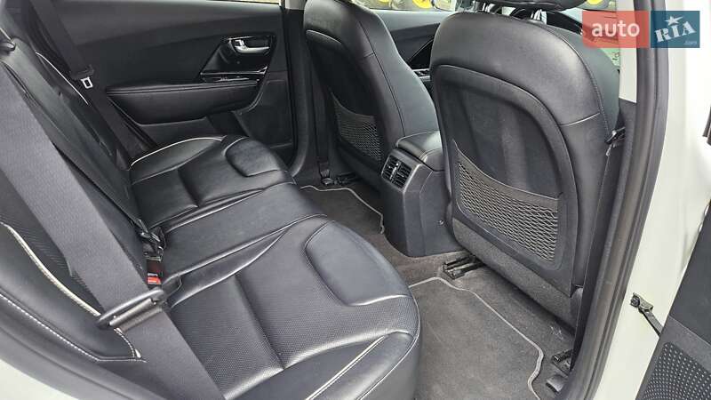 Внедорожник / Кроссовер Kia Niro 2020 в Радомышле фото 30 Внедорожник / Кроссовер Kia Niro 2020 в Радомышле