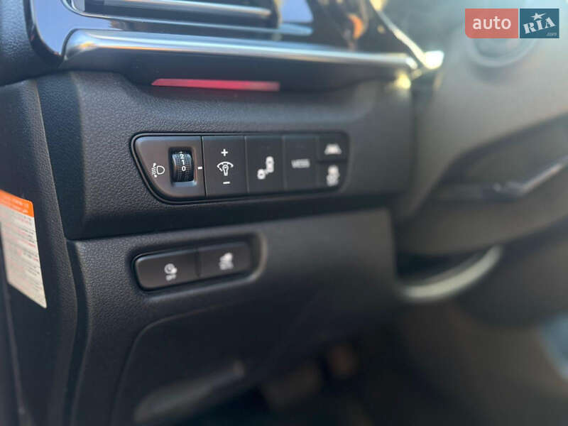 Внедорожник / Кроссовер Kia Niro 2020 в Сторожинце