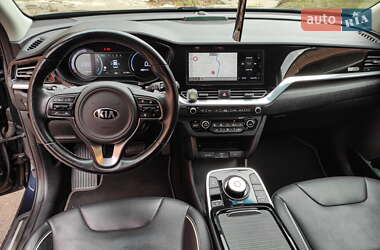 Позашляховик / Кросовер Kia Niro 2020 в 