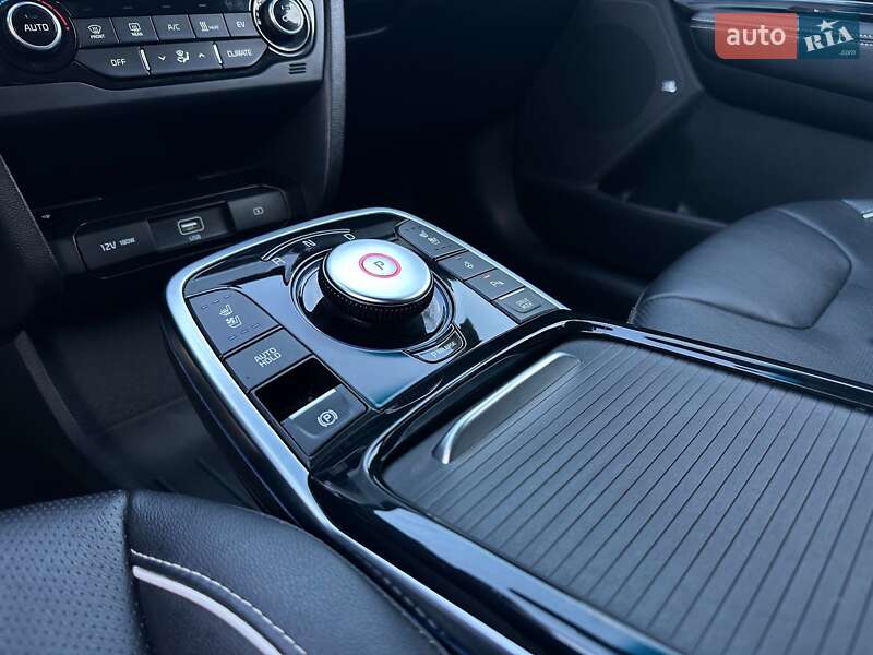 Внедорожник / Кроссовер Kia Niro 2022 в Львове