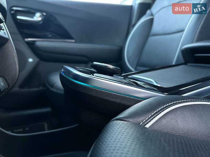 Внедорожник / Кроссовер Kia Niro 2022 в Львове