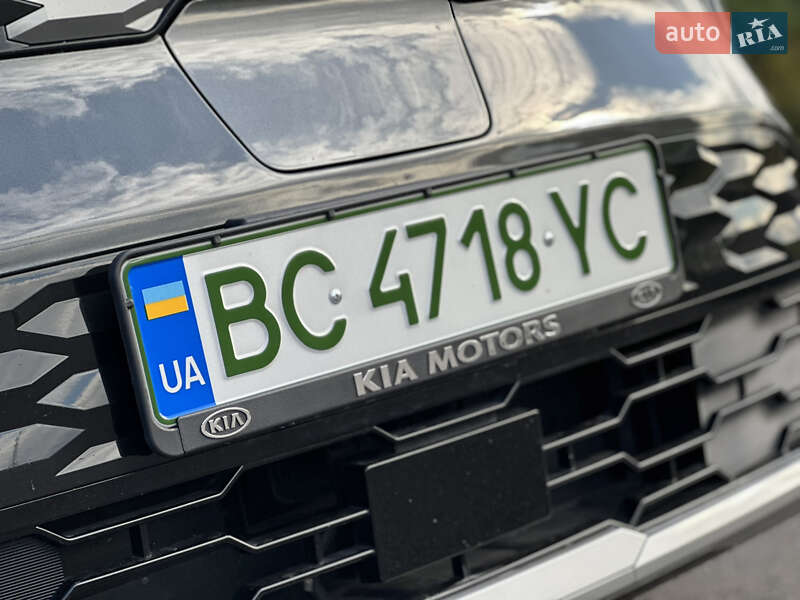 Внедорожник / Кроссовер Kia Niro 2022 в Дрогобыче
