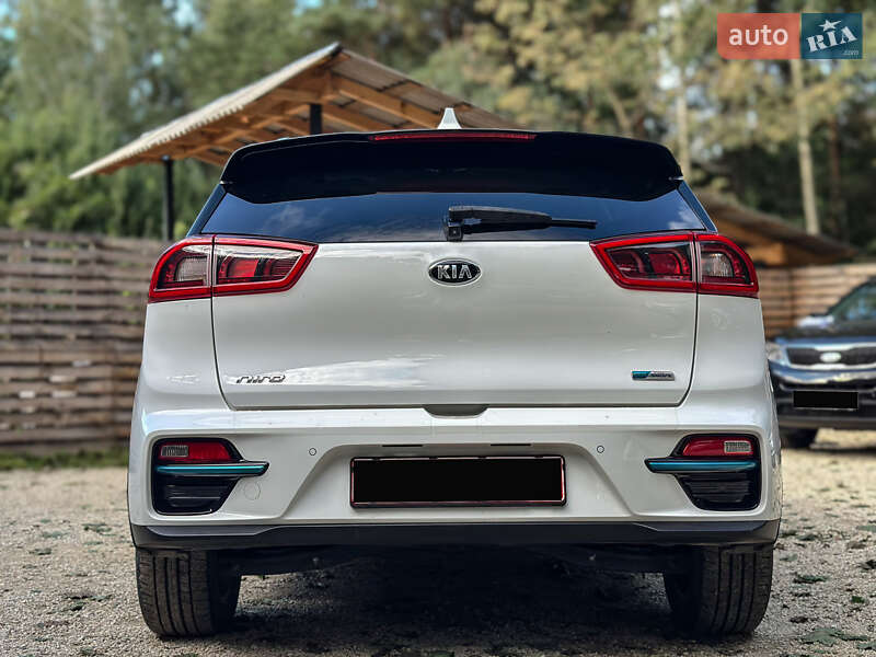 Позашляховик / Кросовер Kia Niro 2019 в Бродах фото 19 Позашляховик / Кросовер Kia Niro 2019 в Бродах
