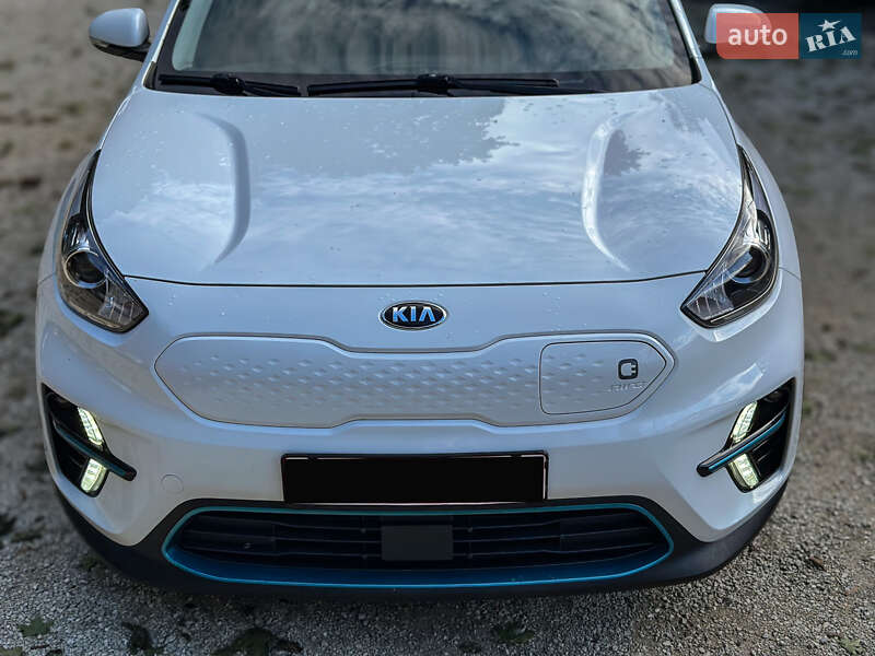Позашляховик / Кросовер Kia Niro 2019 в Бродах фото 30 Позашляховик / Кросовер Kia Niro 2019 в Бродах