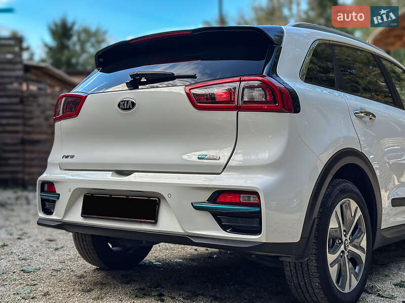 Позашляховик / Кросовер Kia Niro 2019 в Бродах фото 40 Позашляховик / Кросовер Kia Niro 2019 в Бродах