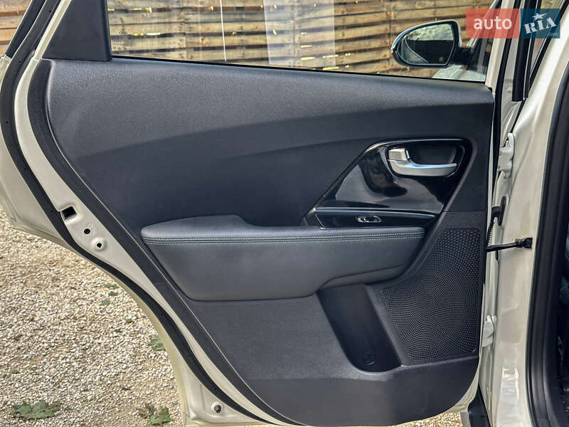 Позашляховик / Кросовер Kia Niro 2019 в Бродах фото 85 Позашляховик / Кросовер Kia Niro 2019 в Бродах