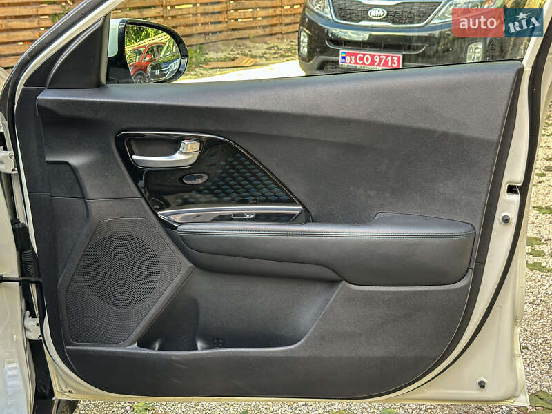 Позашляховик / Кросовер Kia Niro 2019 в Бродах фото 109 Позашляховик / Кросовер Kia Niro 2019 в Бродах