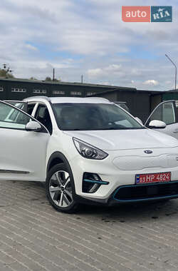 Внедорожник / Кроссовер Kia Niro 2021 в 