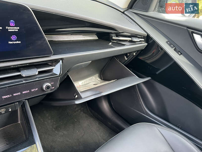 Внедорожник / Кроссовер Kia Niro 2022 в Ивано-Франковске