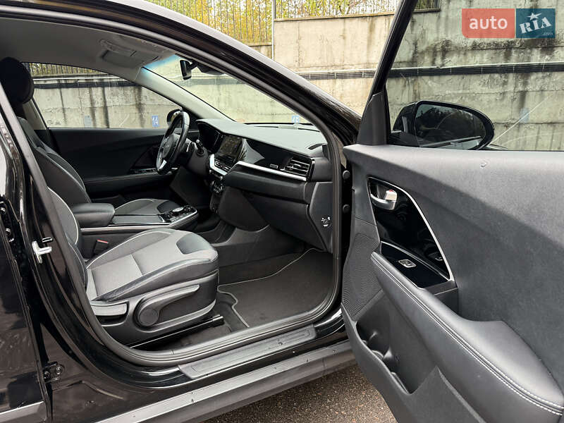 Внедорожник / Кроссовер Kia Niro 2022 в Ровно фото 43 Внедорожник / Кроссовер Kia Niro 2022 в Ровно