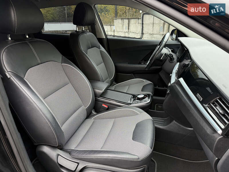 Внедорожник / Кроссовер Kia Niro 2022 в Ровно фото 50 Внедорожник / Кроссовер Kia Niro 2022 в Ровно