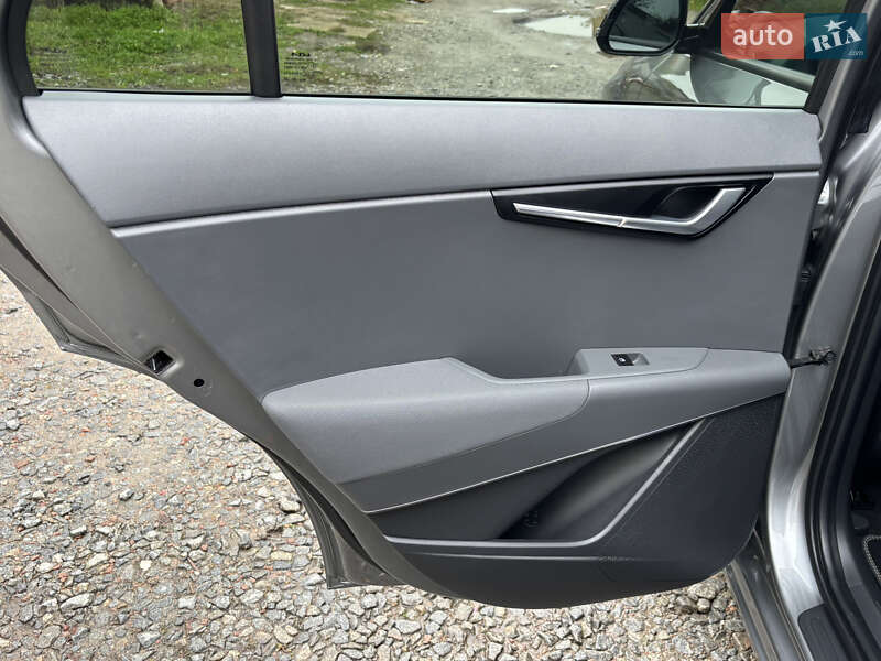 Внедорожник / Кроссовер Kia Niro 2022 в Житомире