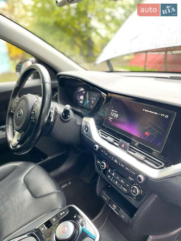 Позашляховик / Кросовер Kia Niro 2020 в Луцьку фото 38 Позашляховик / Кросовер Kia Niro 2020 в Луцьку