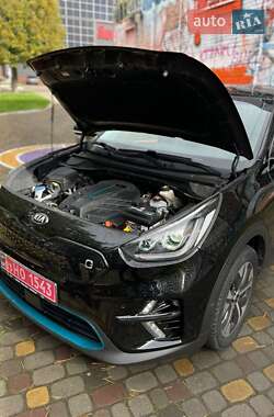 Внедорожник / Кроссовер Kia Niro 2020 в 