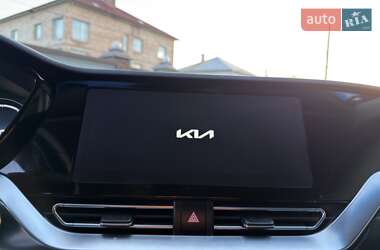Внедорожник / Кроссовер Kia Niro 2022 в 
