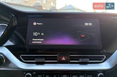 Внедорожник / Кроссовер Kia Niro 2022 в 