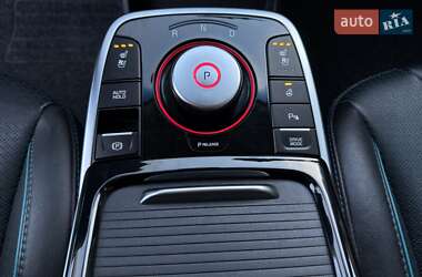 Внедорожник / Кроссовер Kia Niro 2022 в 