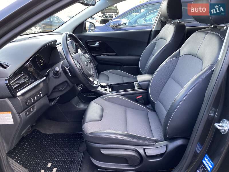 Внедорожник / Кроссовер Kia Niro 2020 в Львове