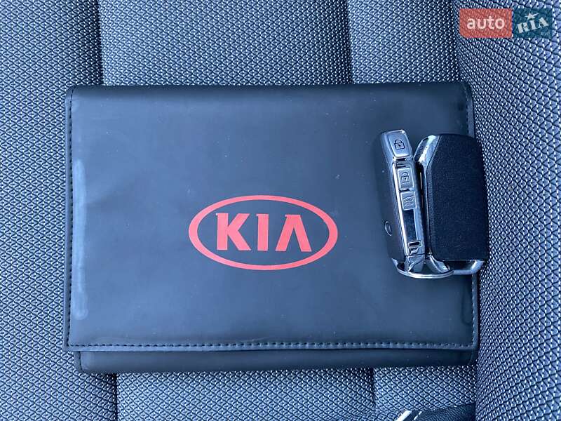 Внедорожник / Кроссовер Kia Niro 2020 в Львове