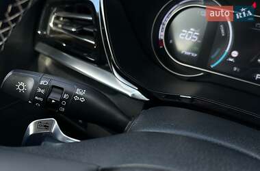 Внедорожник / Кроссовер Kia Niro 2021 в 