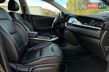 Внедорожник / Кроссовер Kia Niro 2021 в 