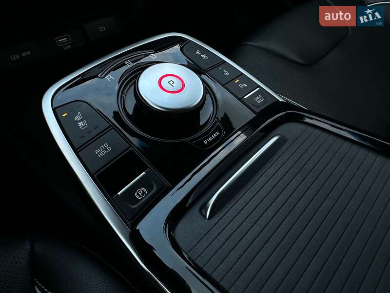 Позашляховик / Кросовер Kia Niro 2021 в Львові