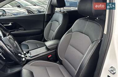Внедорожник / Кроссовер Kia Niro 2022 в 