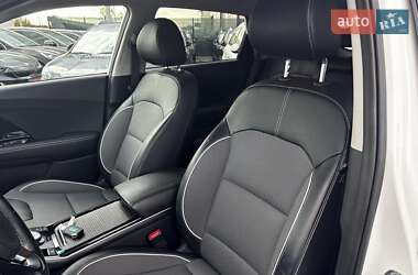 Внедорожник / Кроссовер Kia Niro 2022 в 