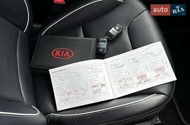 Внедорожник / Кроссовер Kia Niro 2020 в 