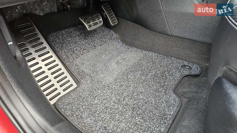 Внедорожник / Кроссовер Kia Niro 2020 в Радомышле фото 21 Внедорожник / Кроссовер Kia Niro 2020 в Радомышле