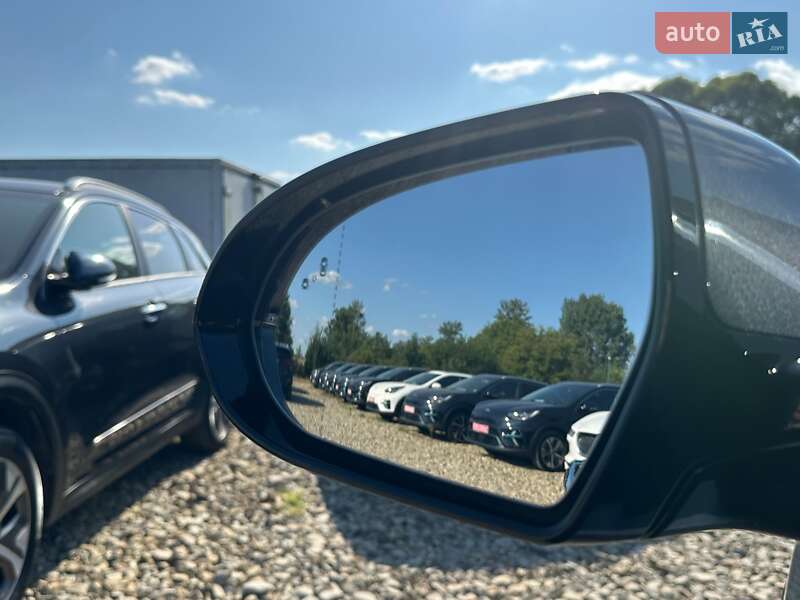 Позашляховик / Кросовер Kia Niro 2020 в Львові