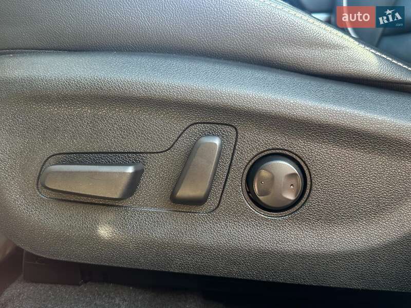 Позашляховик / Кросовер Kia Niro 2020 в Львові