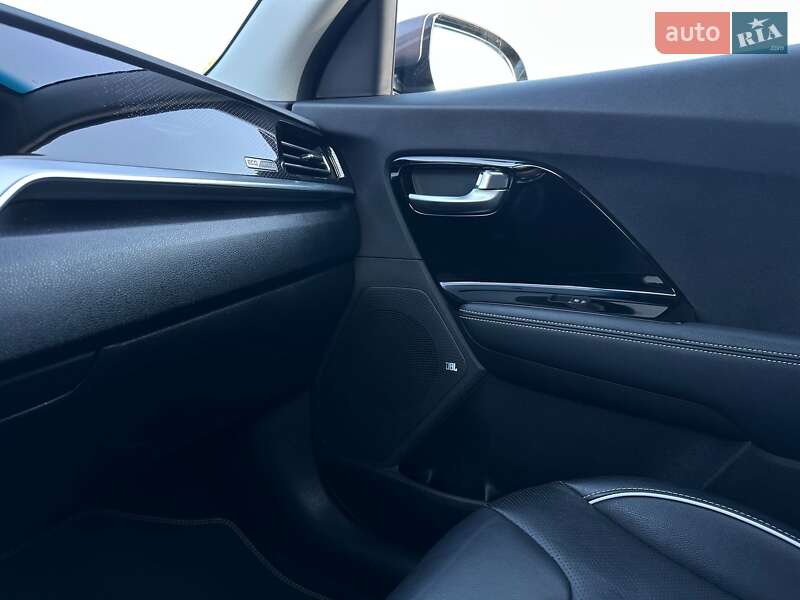 Позашляховик / Кросовер Kia Niro 2020 в Львові