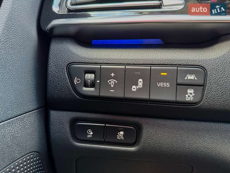 Позашляховик / Кросовер Kia Niro 2020 в Львові фото 13 Позашляховик / Кросовер Kia Niro 2020 в Львові