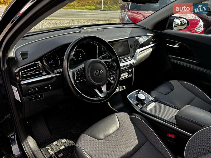 Позашляховик / Кросовер Kia Niro 2020 в Львові фото 18 Позашляховик / Кросовер Kia Niro 2020 в Львові