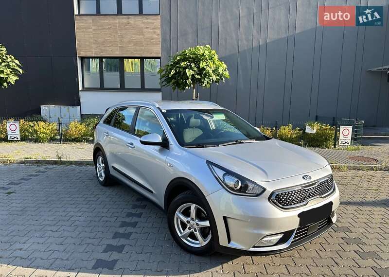 Позашляховик / Кросовер Kia Niro 2018 в Львові фото 4 Позашляховик / Кросовер Kia Niro 2018 в Львові