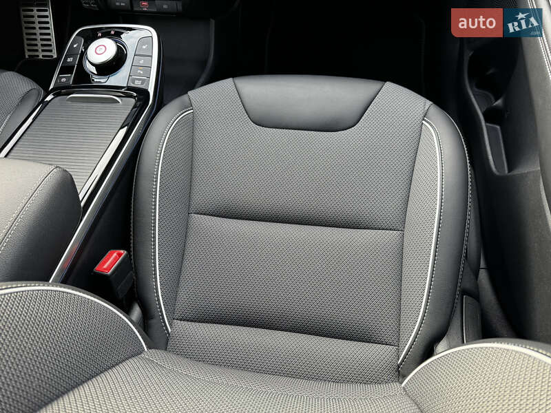 Внедорожник / Кроссовер Kia Niro 2022 в Киеве