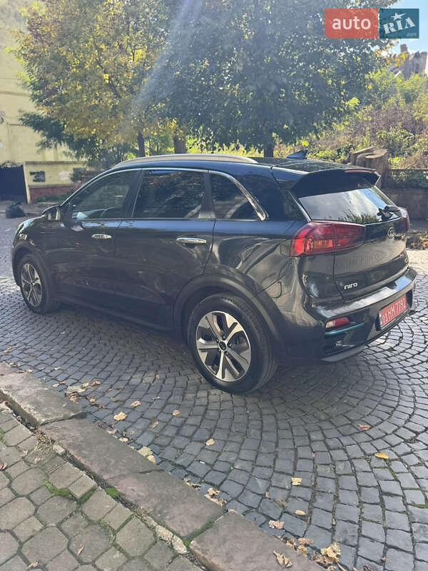 Внедорожник / Кроссовер Kia Niro 2020 в Сторожинце