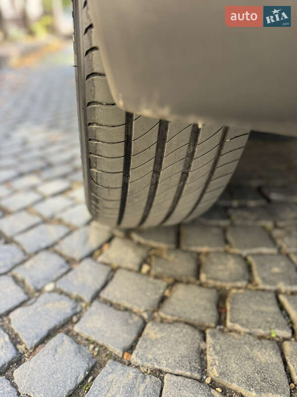 Внедорожник / Кроссовер Kia Niro 2020 в Сторожинце