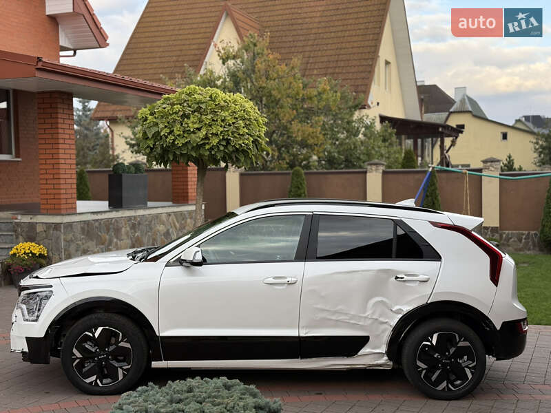 Внедорожник / Кроссовер Kia Niro 2024 в Луцке