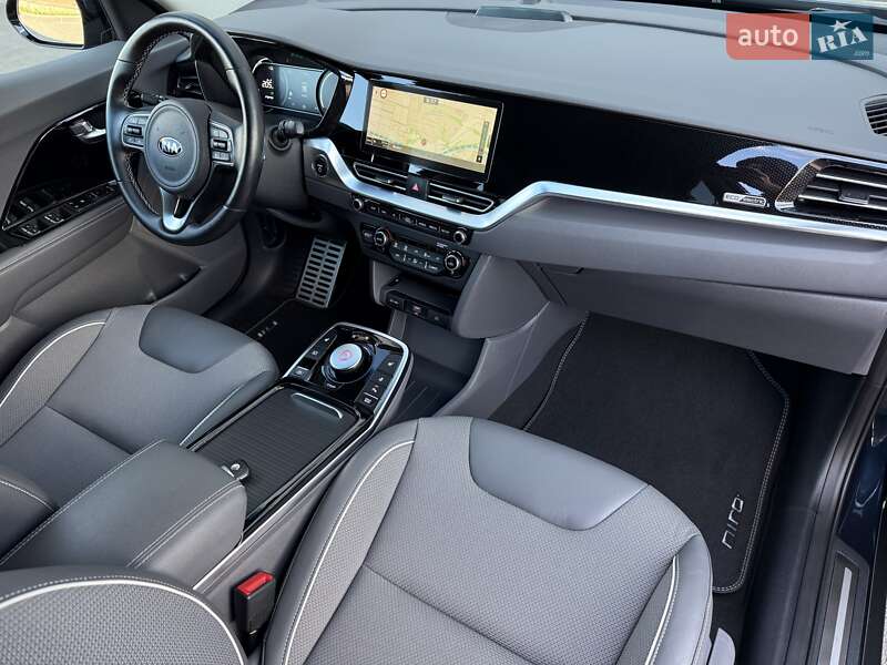 Позашляховик / Кросовер Kia Niro 2020 в  фото Позашляховик / Кросовер Kia Niro 2020 в