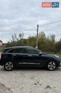 Позашляховик / Кросовер Kia Niro 2021 в  фото 6 Позашляховик / Кросовер Kia Niro 2021 в