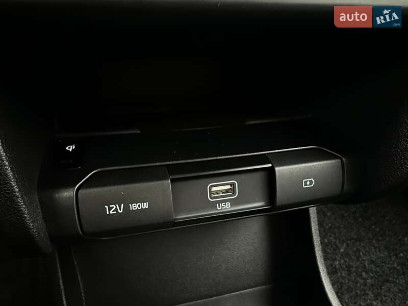 Внедорожник / Кроссовер Kia Niro 2021 в Львове