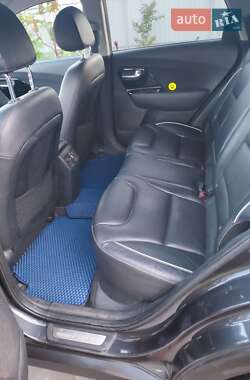 Позашляховик / Кросовер Kia Niro 2018 в 